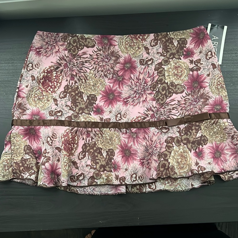 Brand new skirt